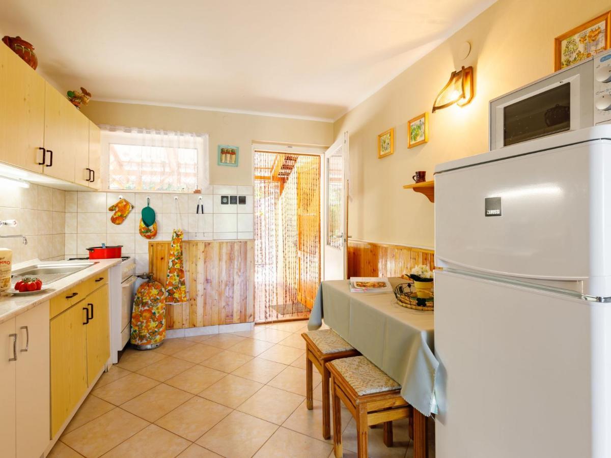 Holiday Home Jazmin By Interhome Balatonszarszo Ngoại thất bức ảnh